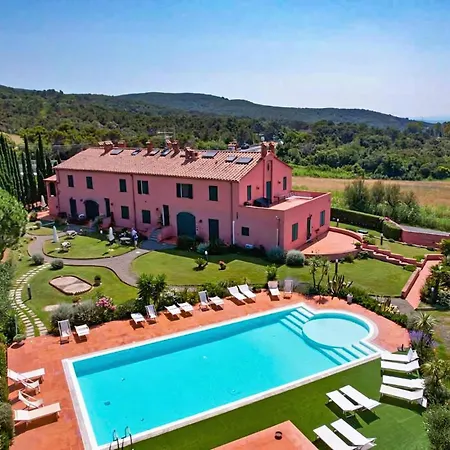 Golden View With Pool Apartment